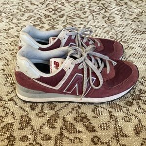 New balance 574 sneakers women us7 maroon